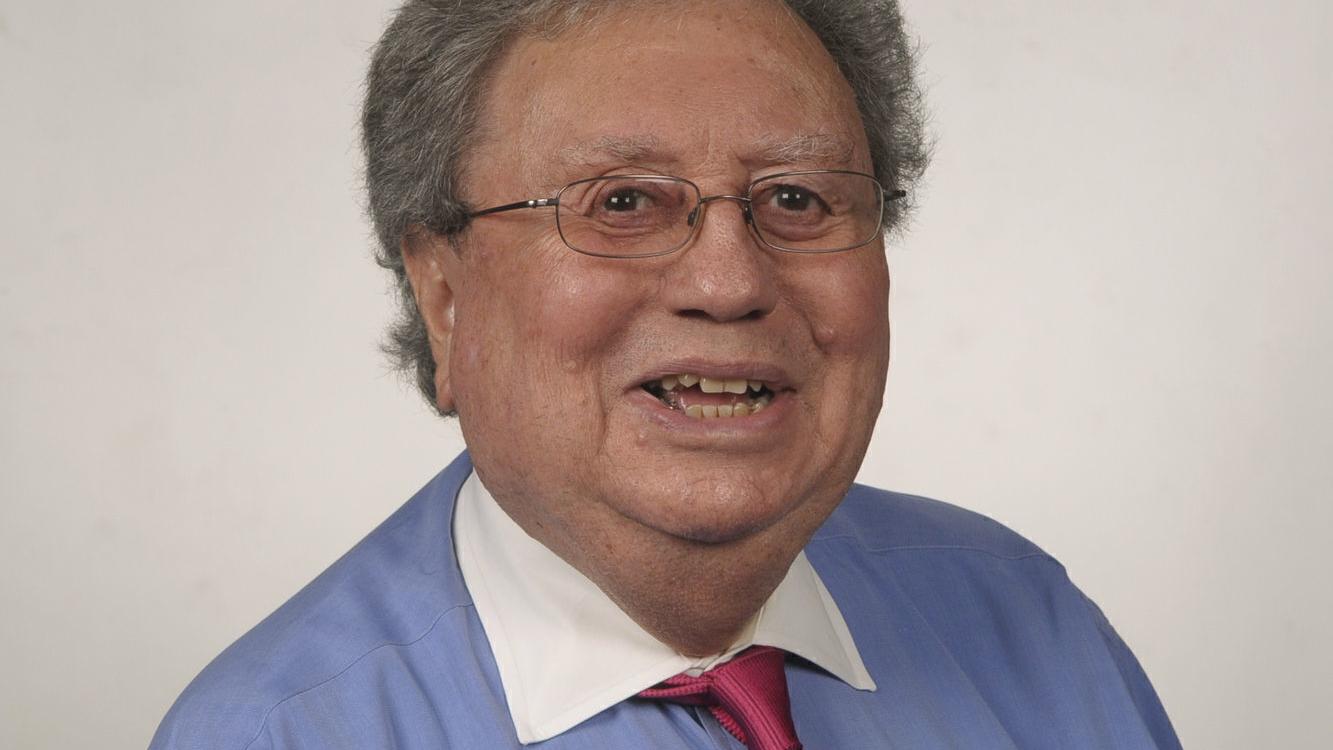 Smiley: 'Ahmet, hand me that zamazingo,'